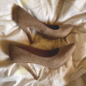 Forever 21 Brown Suede Heels size 8